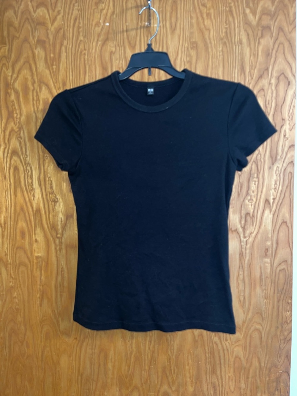 Uniqlo Black Short Sleeve Crewneck Tee